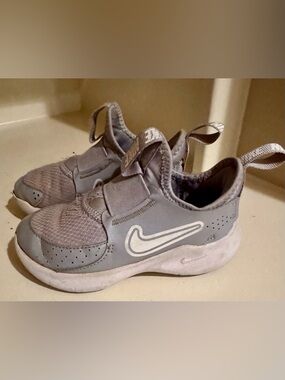 Nike Flex Runner Toddler Sneakers Size 8C Gray
